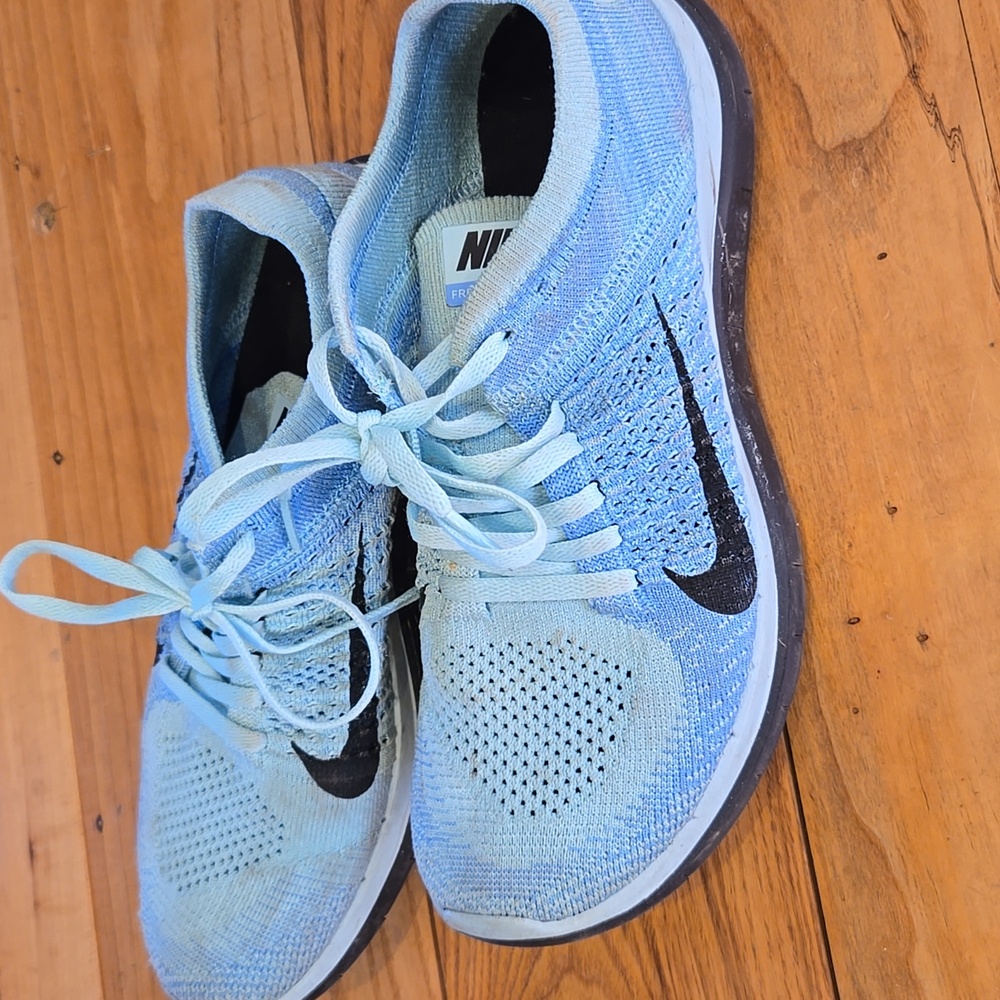 Nike Free Flyknit 4.0 Light Blue Size 8.5 Women's US - Picture 3 of 8